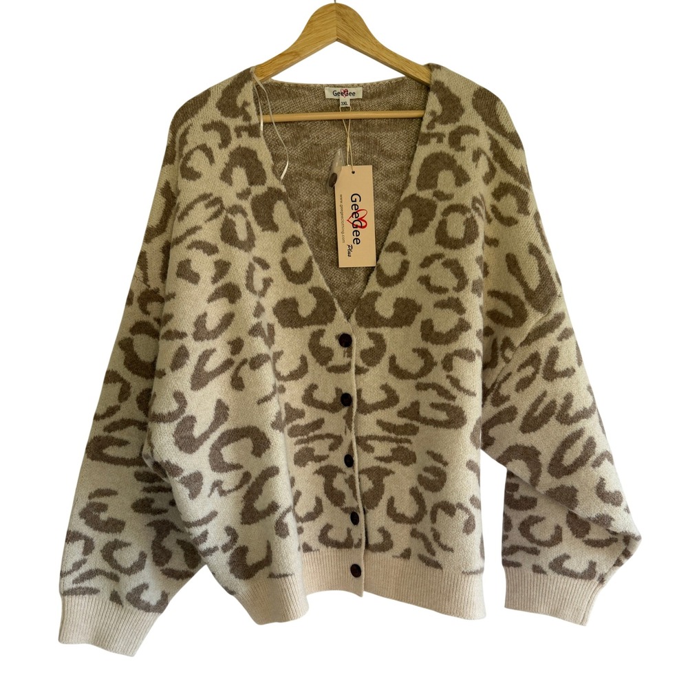 GeeGee Plus Leopard Print Cardigan Tan Cream Fuzzy Button Front Sweater 3XL NEW